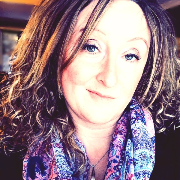 Evelyne Tighe